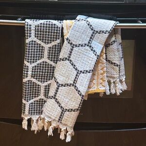 Modern Black White Geo Waffle Handmade Loom Weave 2 Side Towel 20 x 40 NEW